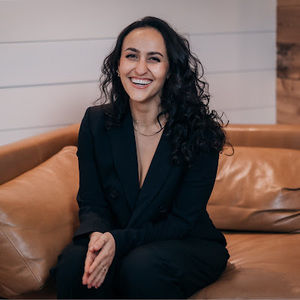 Meet your Posher, Becca